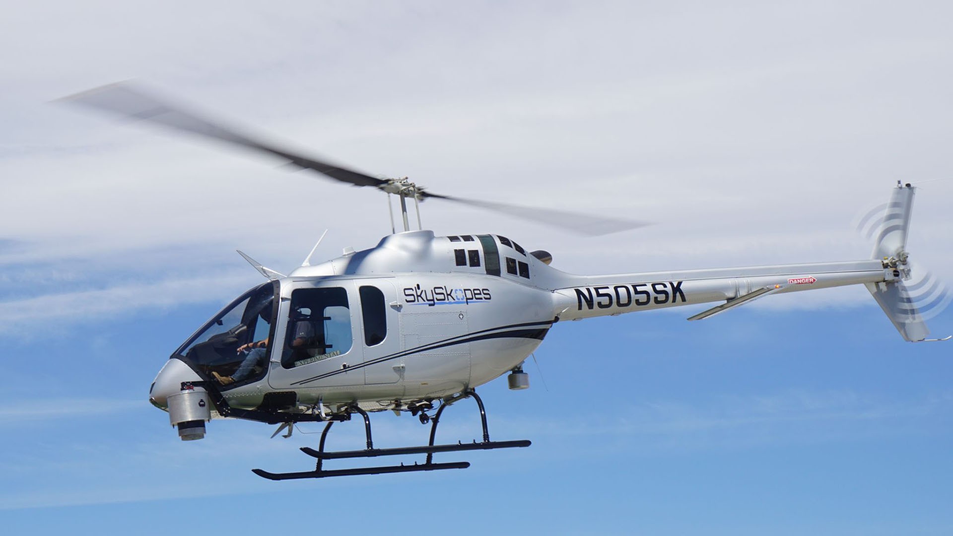 Heliops Magazine - Kiakaha Media Ltd - Meeker-airfilm B505 Utility 